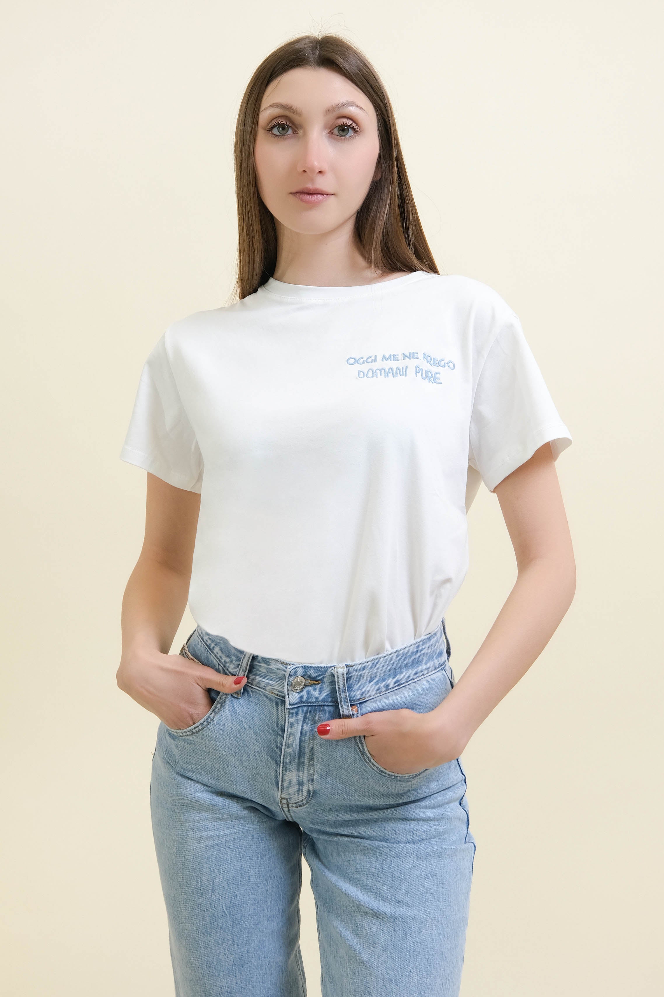 T-SHIRT "OGGI ME NE FREGO DOMANI PURE"