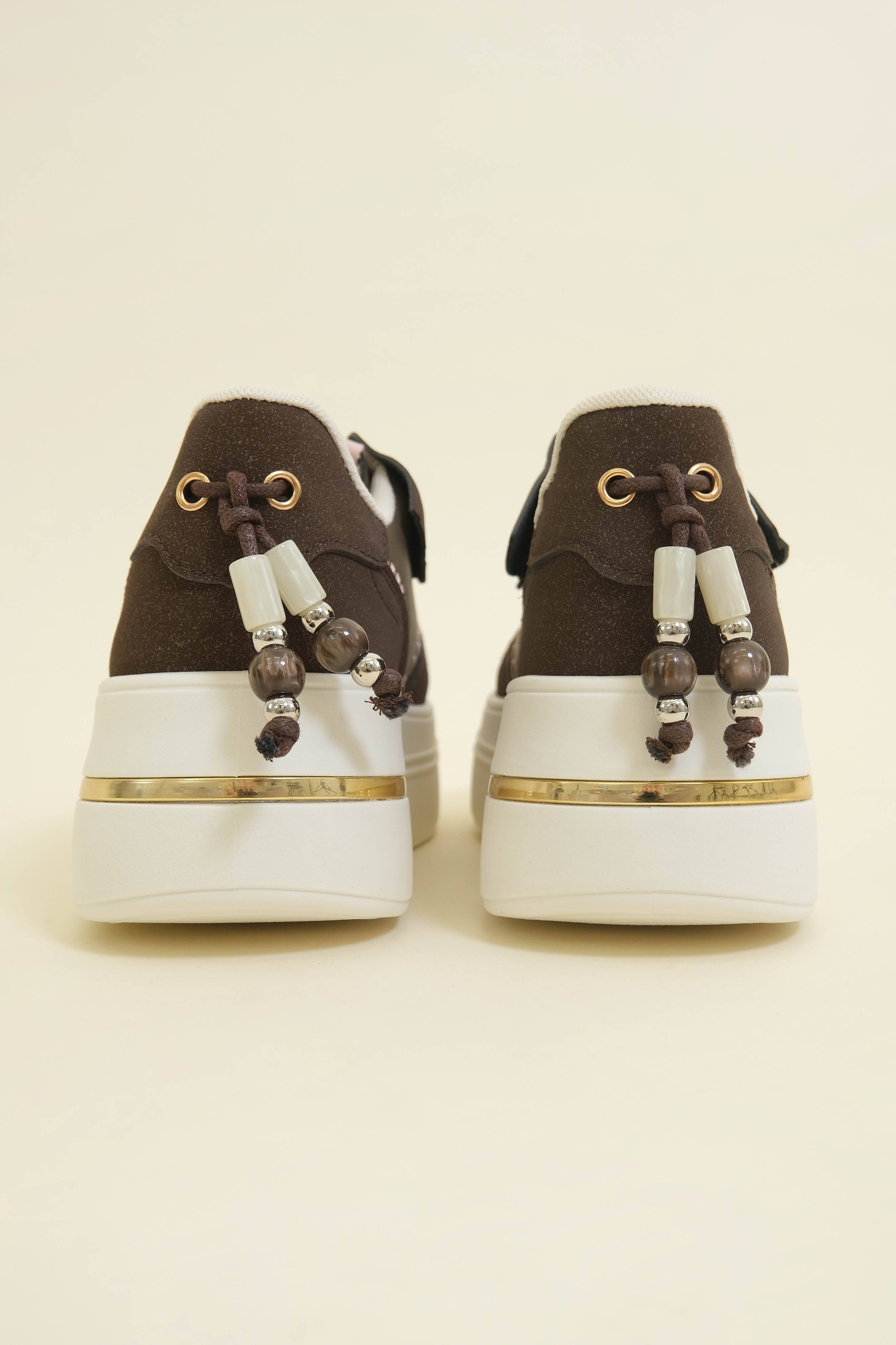 SNEAKERS NOMAD