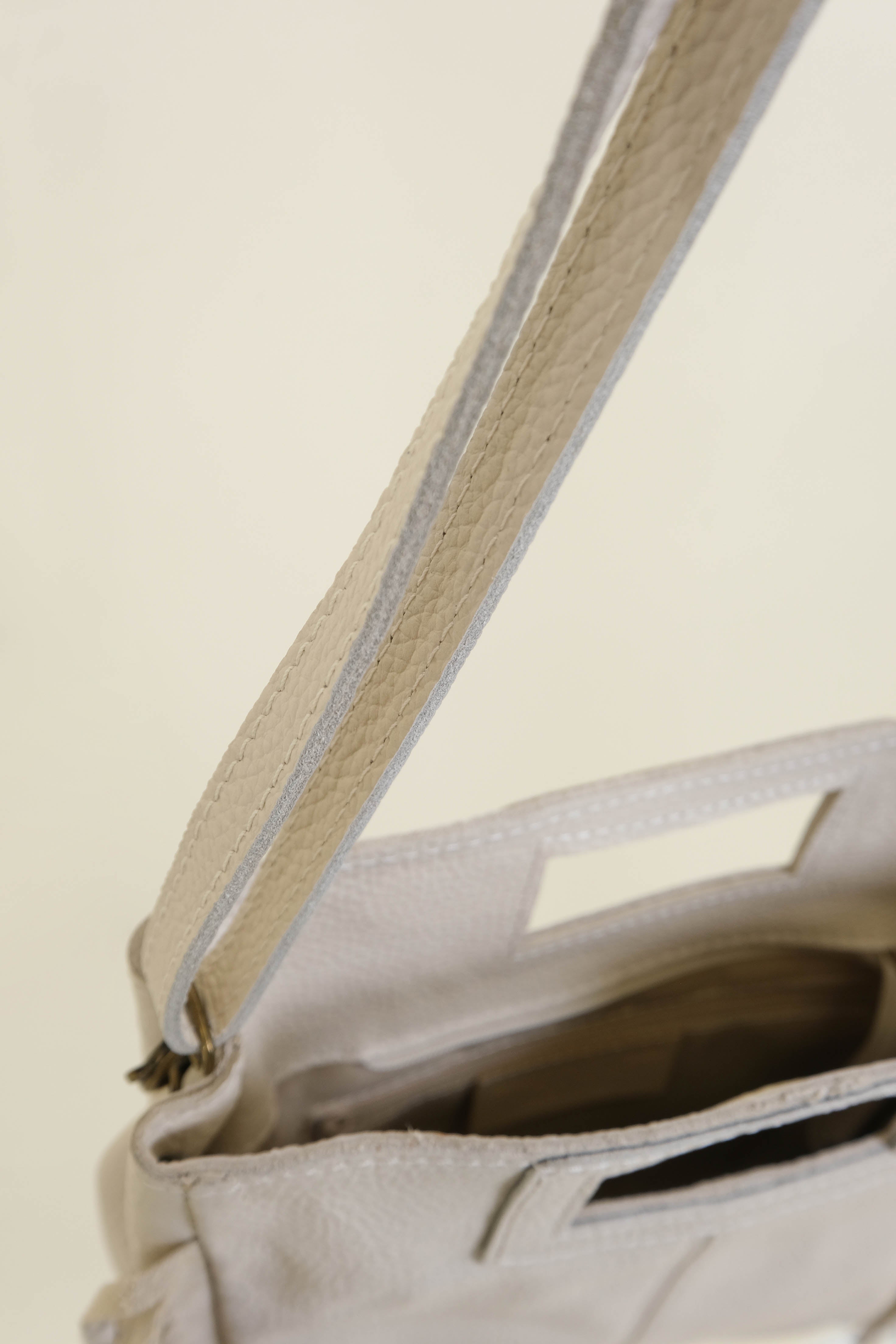 FRINGE BAG MEDIUM
