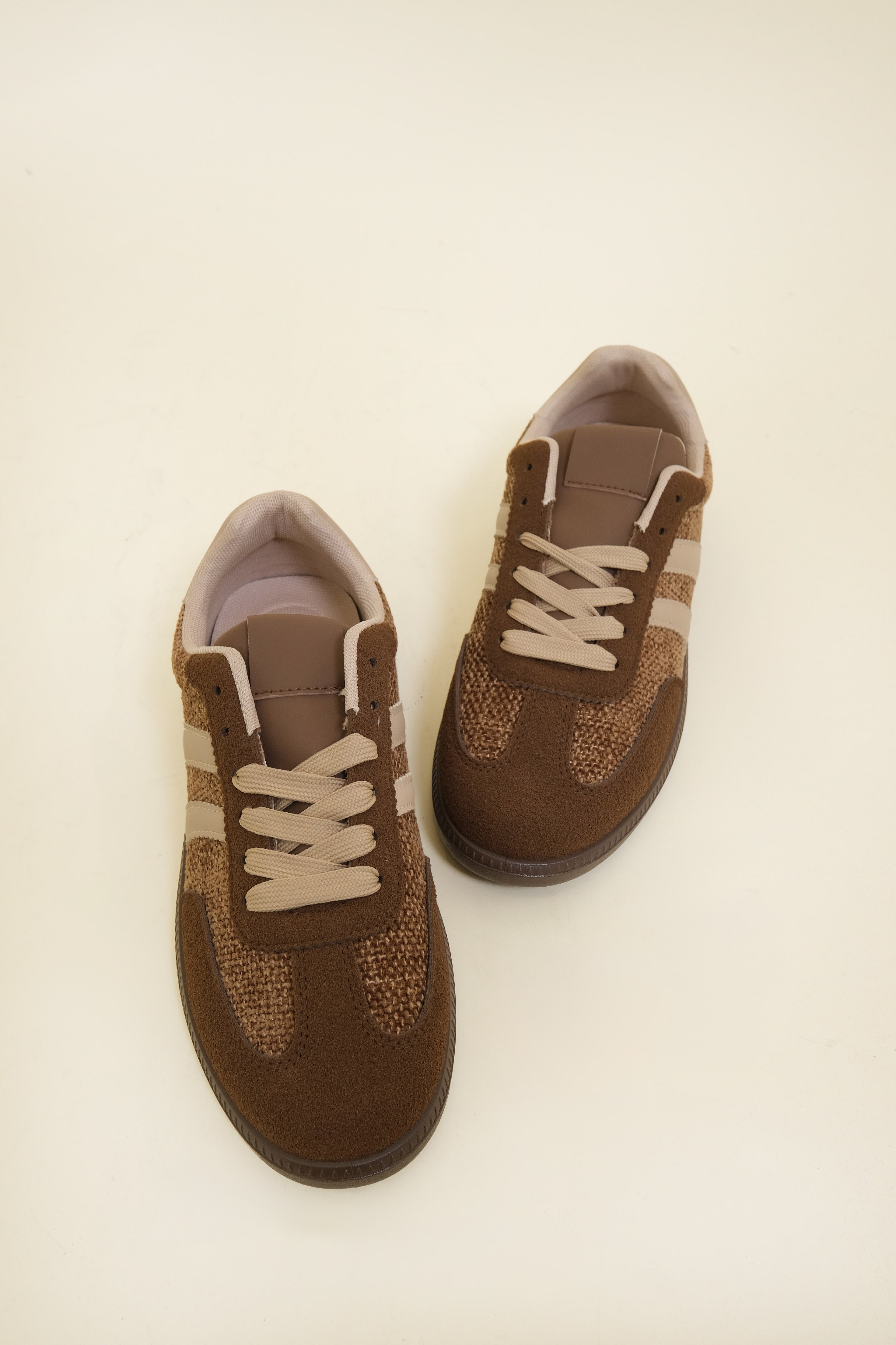 SNEAKER KALRA