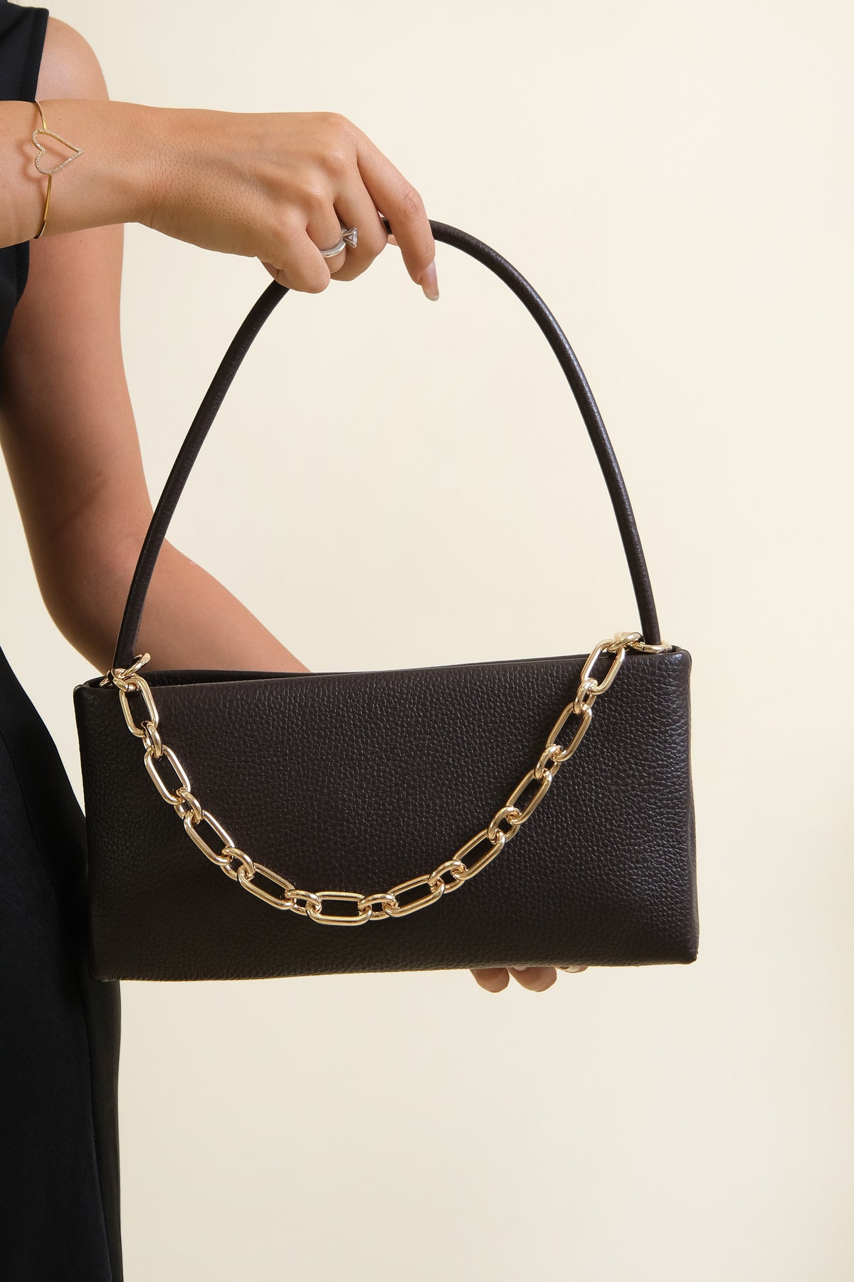 BORSA CHAIN