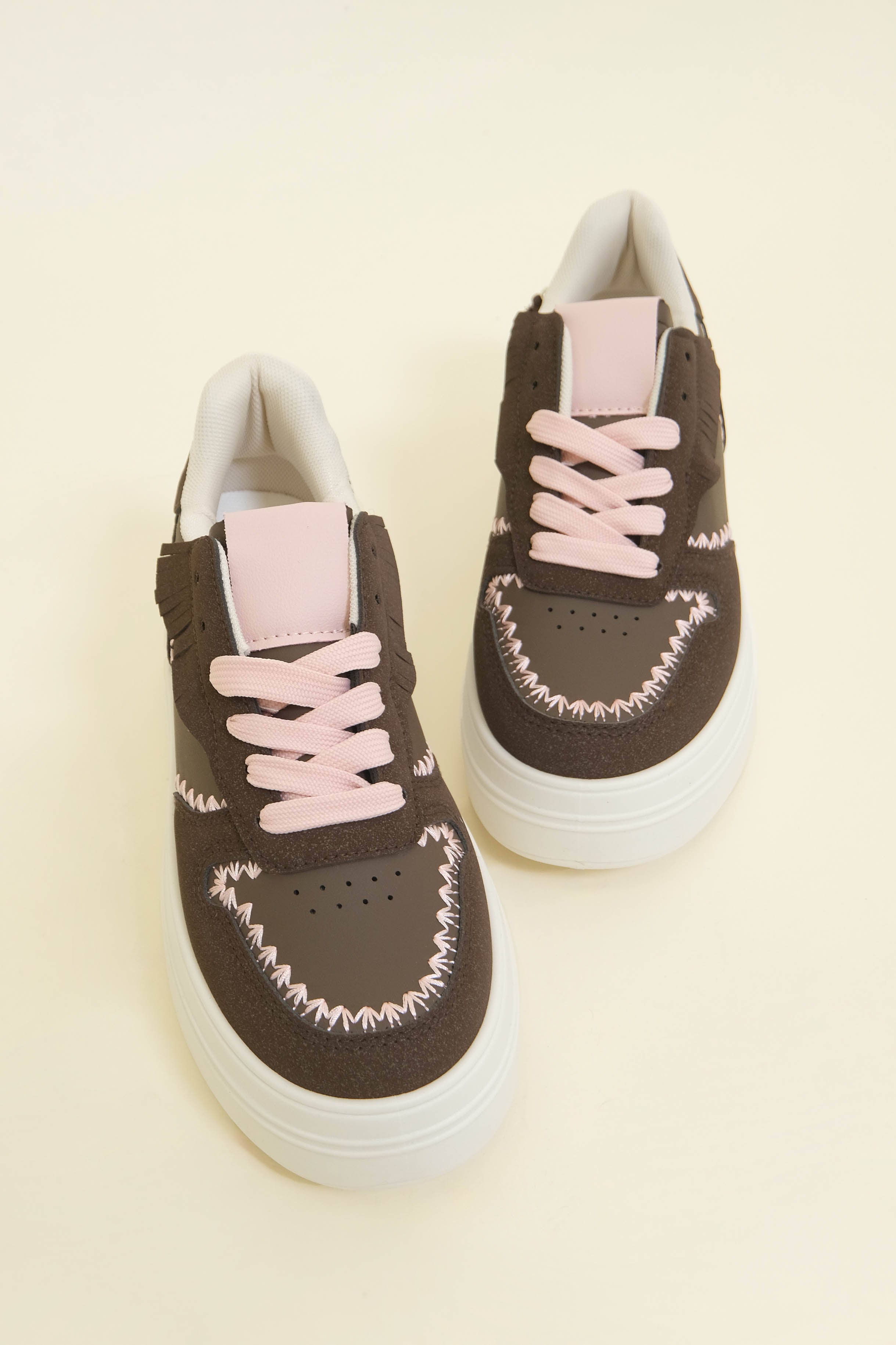 SNEAKERS NOMAD