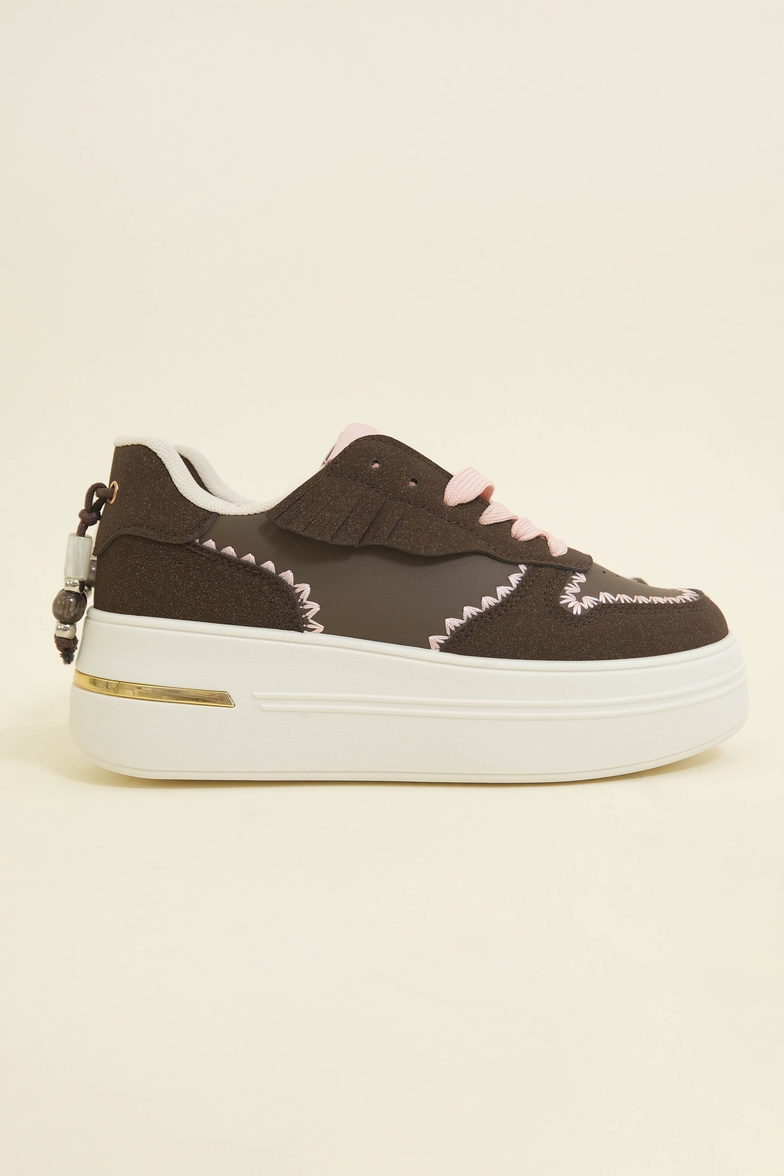 SNEAKERS NOMAD