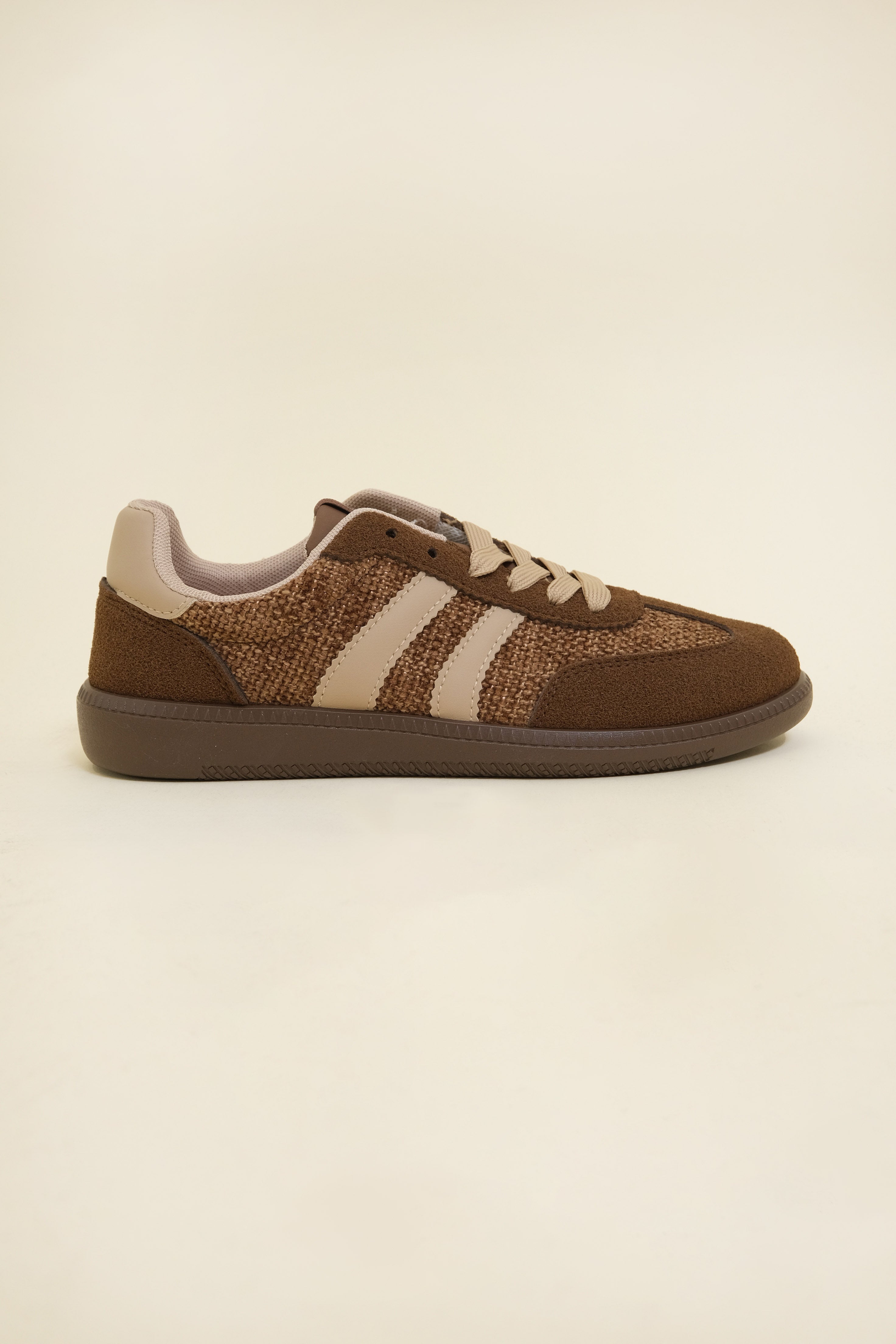 SNEAKER KALRA