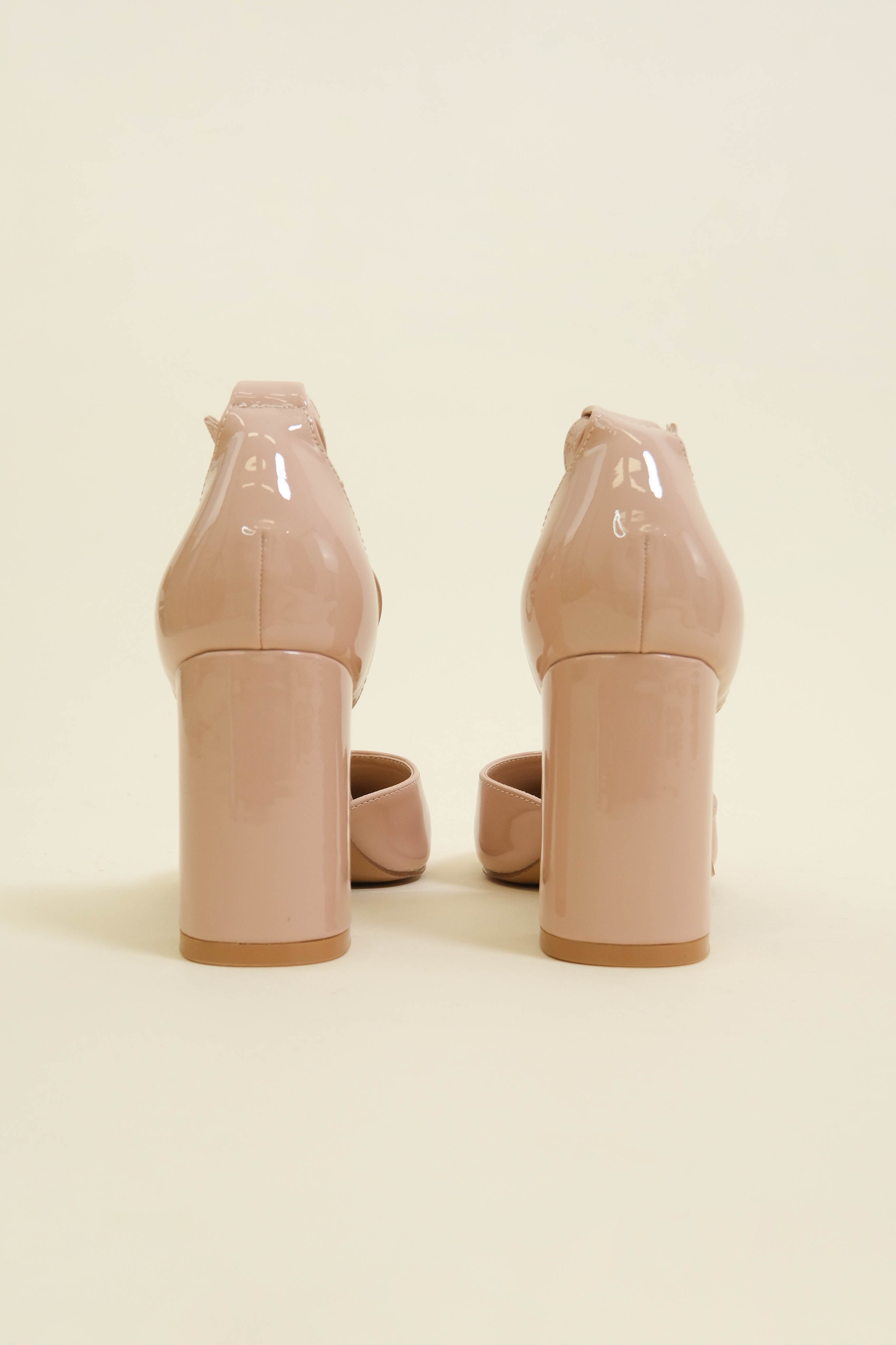 DECOLLETTE MIDTOWN CHIC
