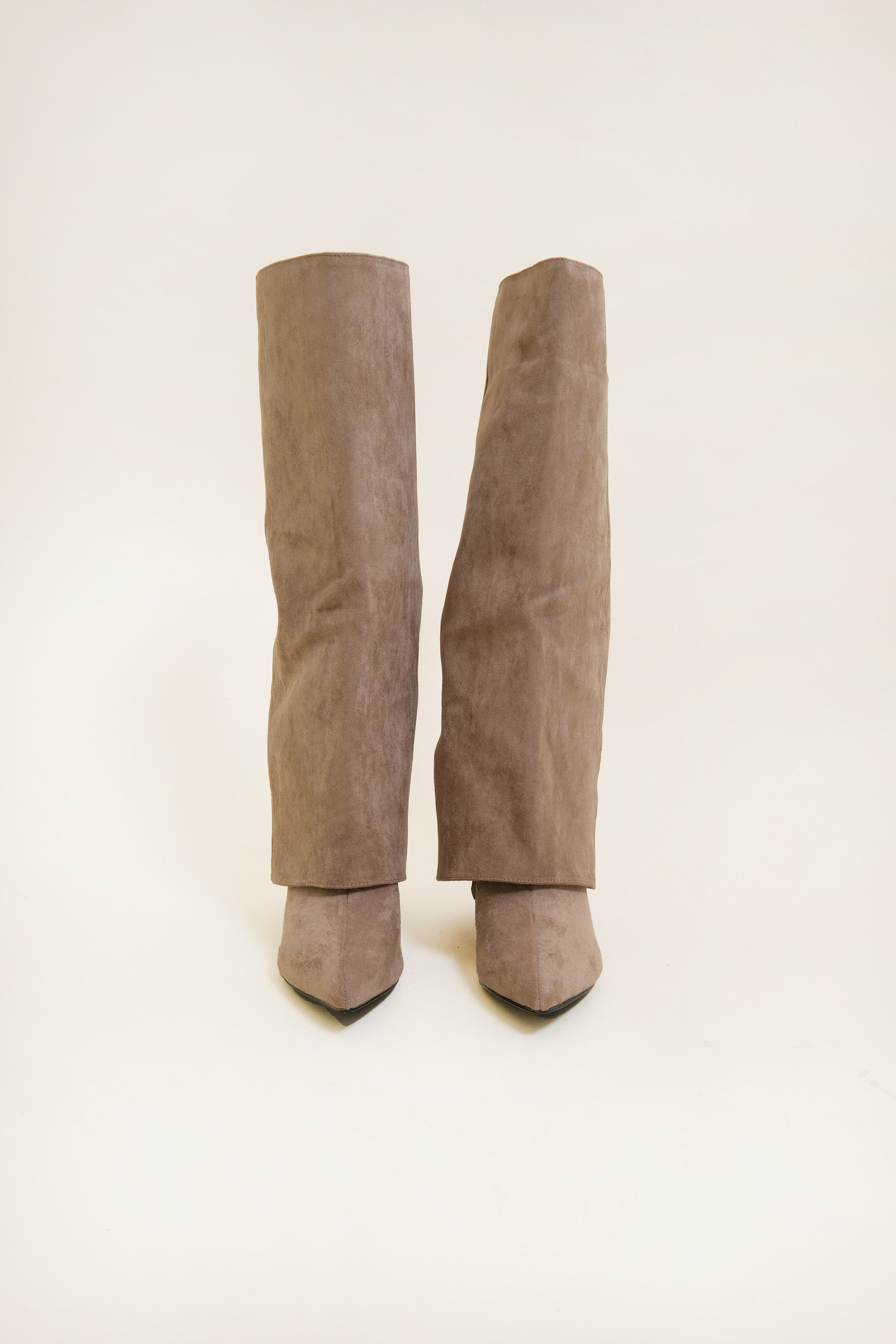 STIVALI NOVA