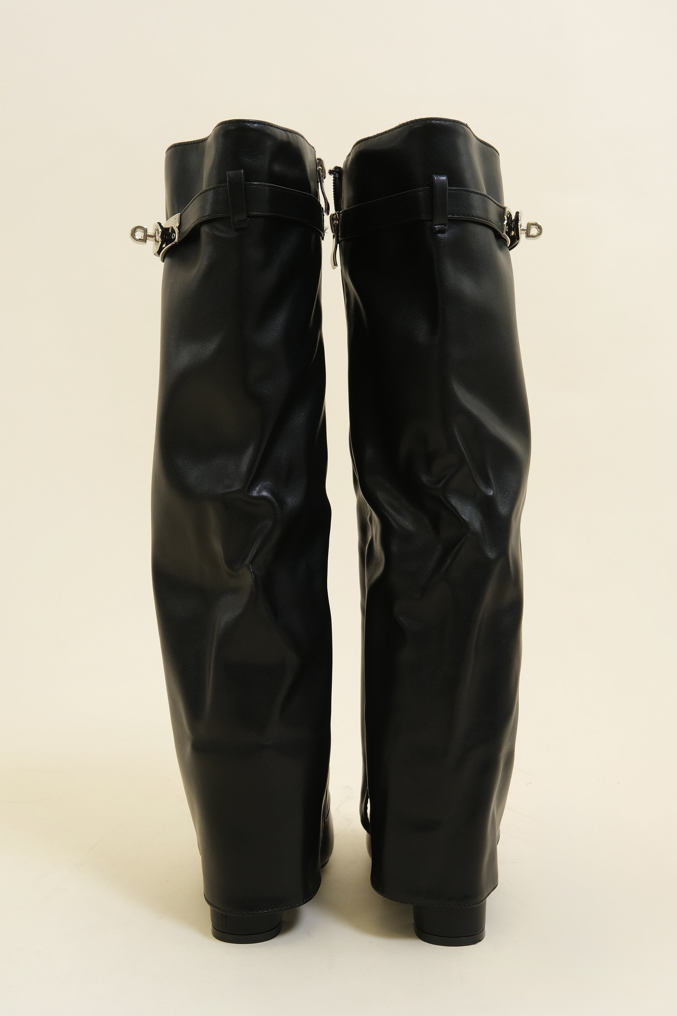 STIVALE MIDNIGHT BUCKLE