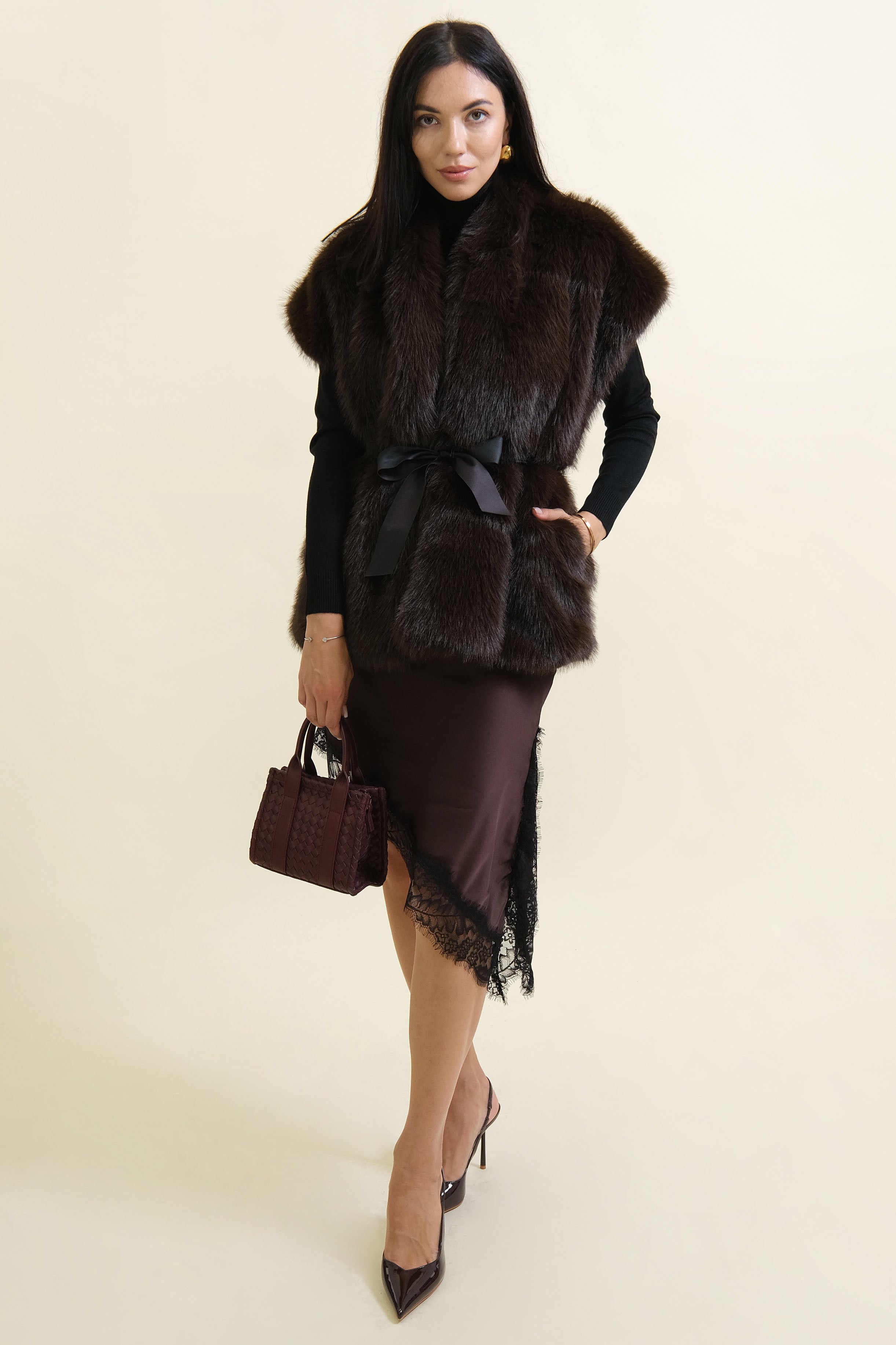 PELLICCIA CHIC EMBRACE